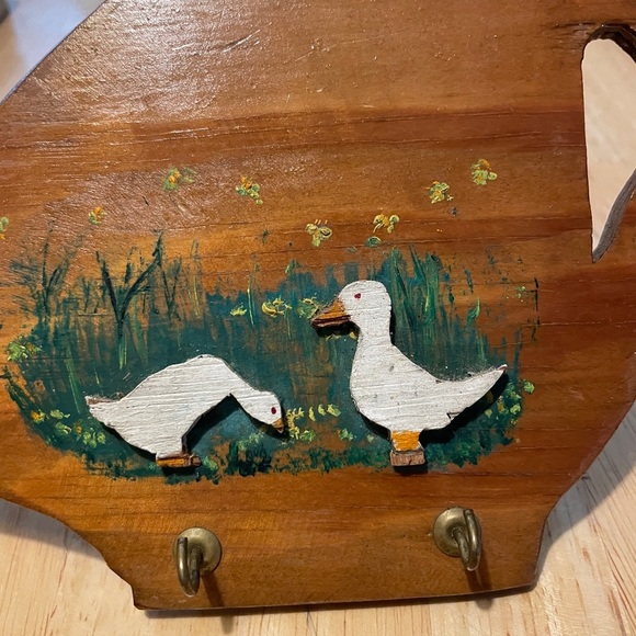 Vintage Teapot Shaped Wood Decor Duck Hook Holder Decor - Picture 4 of 5
